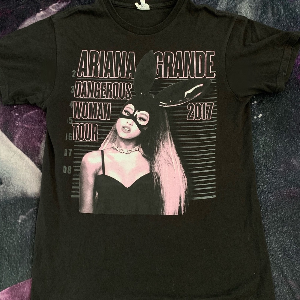 ariana grande shirt